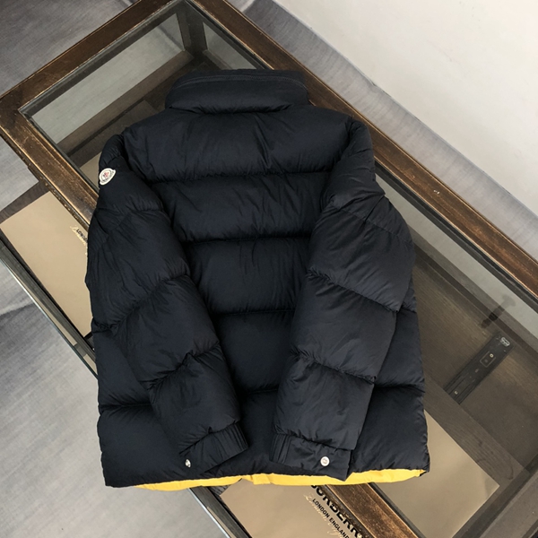 ハイクオリティダウンジャケット全体デザイン